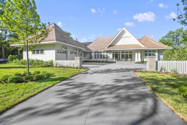 Driveway Concreting in Bloomington
