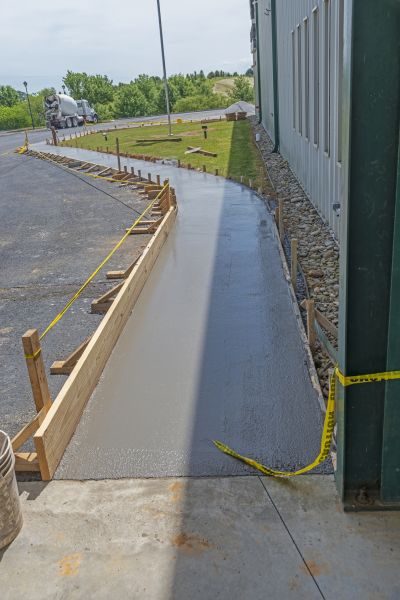 Concrete Sidewalk Paving in Bloomington